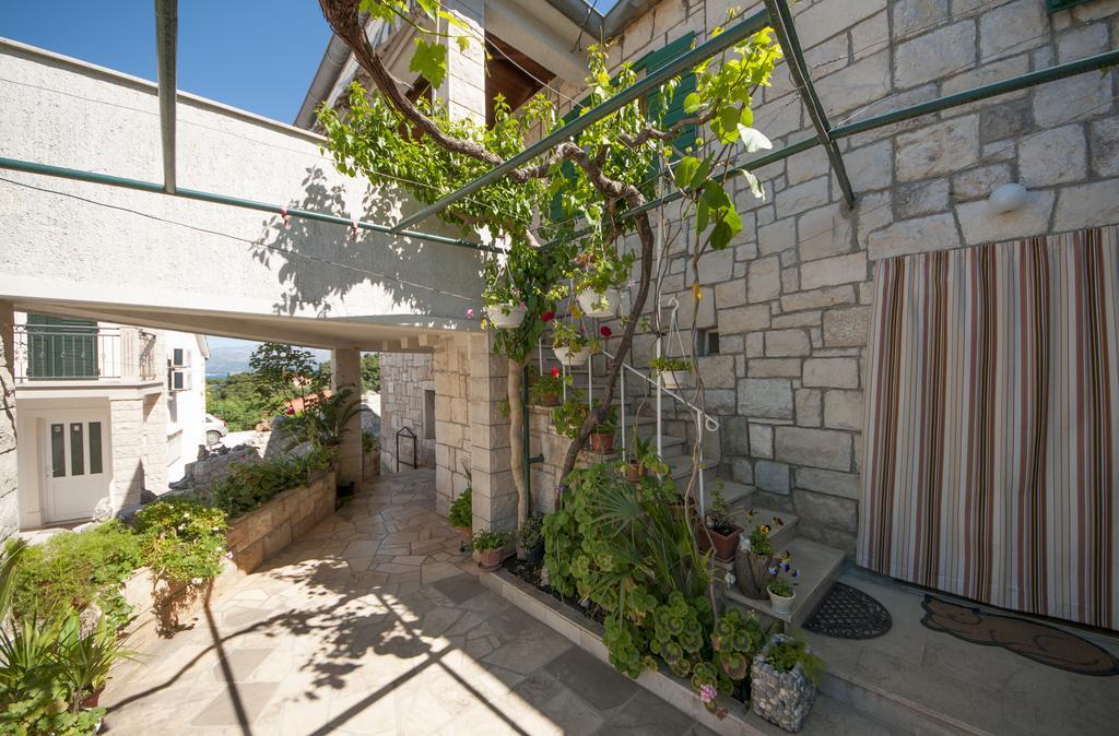 Apartments Gorana Splitska Dış mekan fotoğraf